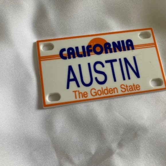 Hot Wheels T-bird 1977, California Flag, Austin - Picture 5 of 11